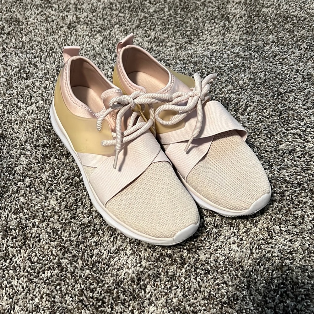 COPY - Light pink Champion Geofoam Tennis Shoes